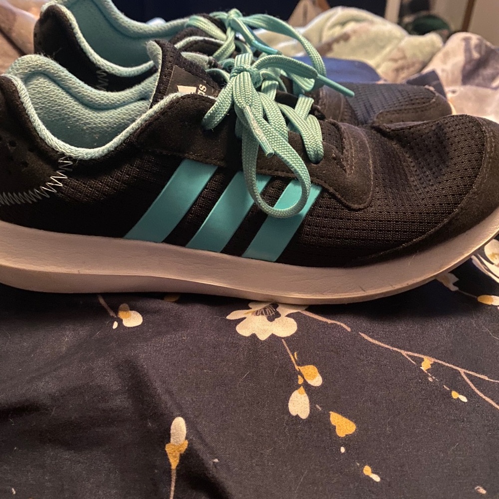 Women’s adidas size 8